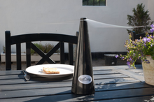 Indlæs billede til gallerivisning Shoo Away